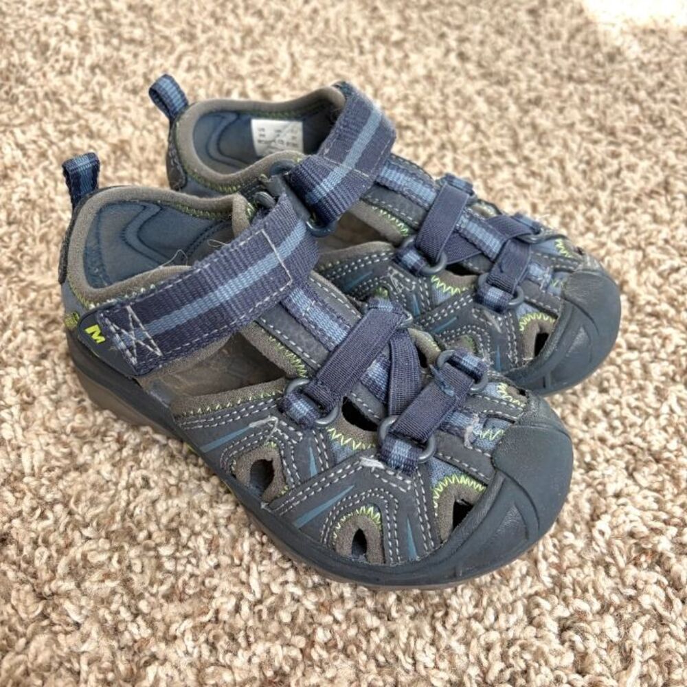 Size 9 / Toddler Boy Merrell Sandals